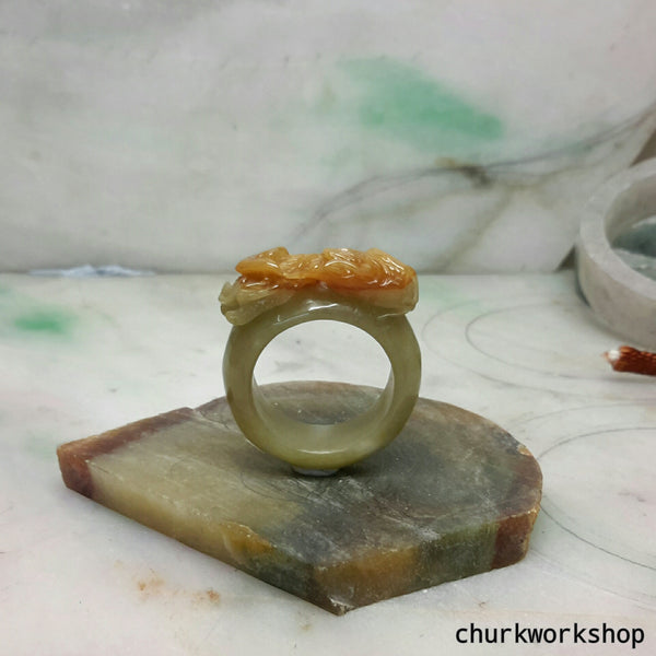 Jade hot sale carved ring