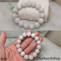 Pale lavender beads bracelet