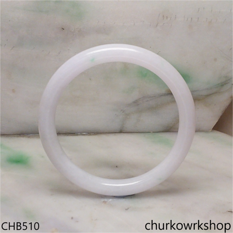 Light lavender jade bangle