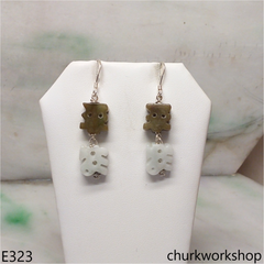 White & brown color jade  earrings