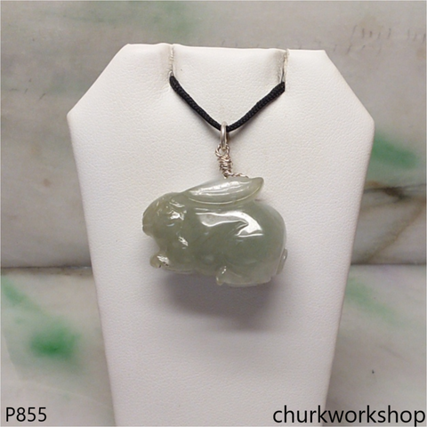 Light green jade rabbit pendant