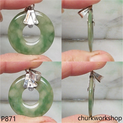 Molt green jade Donut pendant