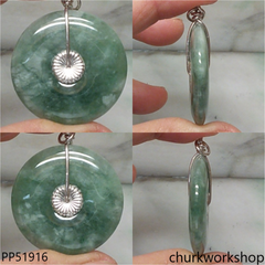 Molt green jade Donut pendant