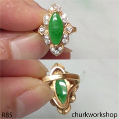 18k yellow gold diamond green jade ring