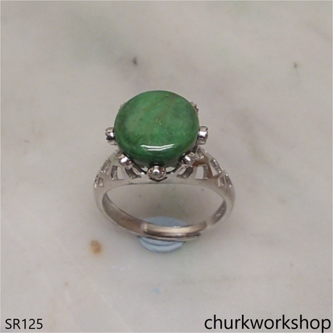 Green round jade ring